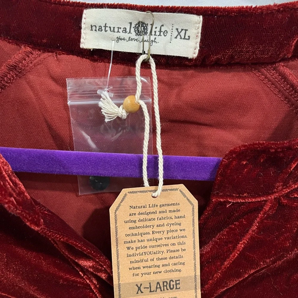 Natural Life Laid Back Velvet Button Down - Picture 6 of 9